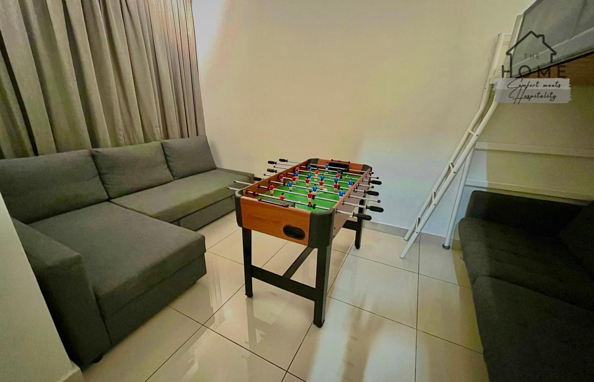 Luxury 2-storey Terrace House Near Ioi Mall Rumah percutian